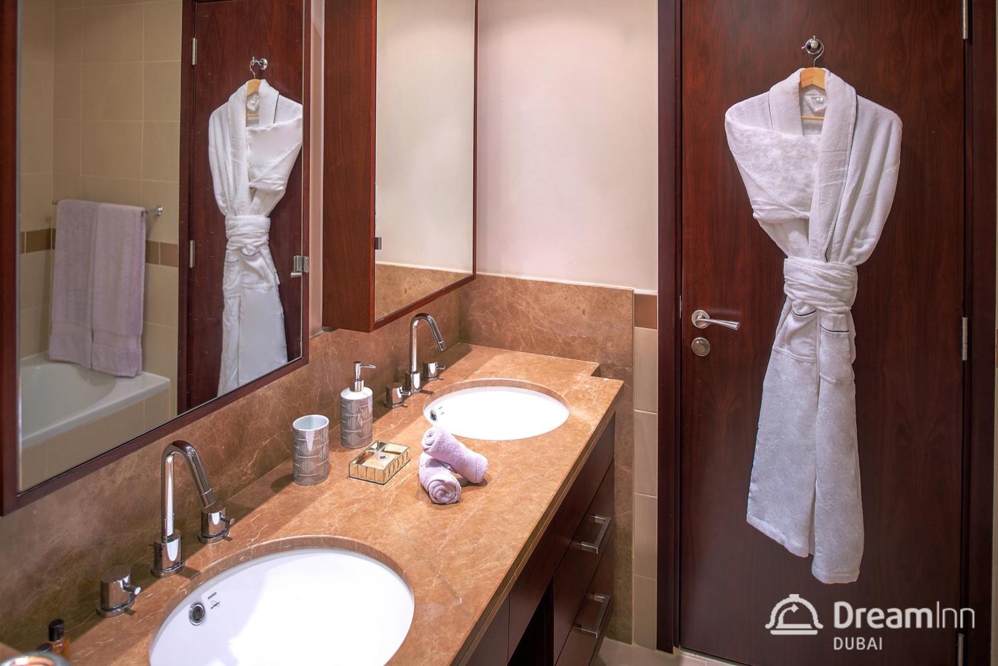 Dream Inn - Apartment With Private Terrace, 29 Boulevard Downtown Dubai Eksteriør billede